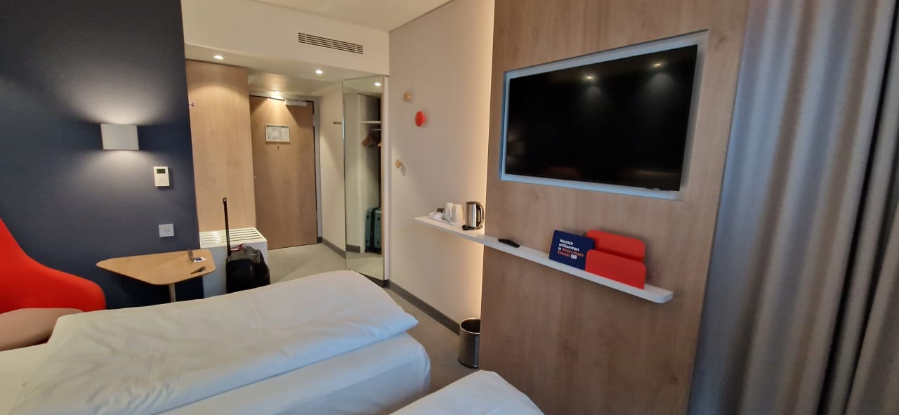 Zimmer Holiday Inn Express - Düsseldorf Airport