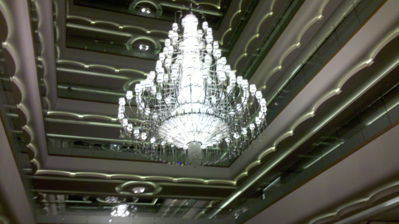 Lobby Kronleuchte Royal Holiday Palace