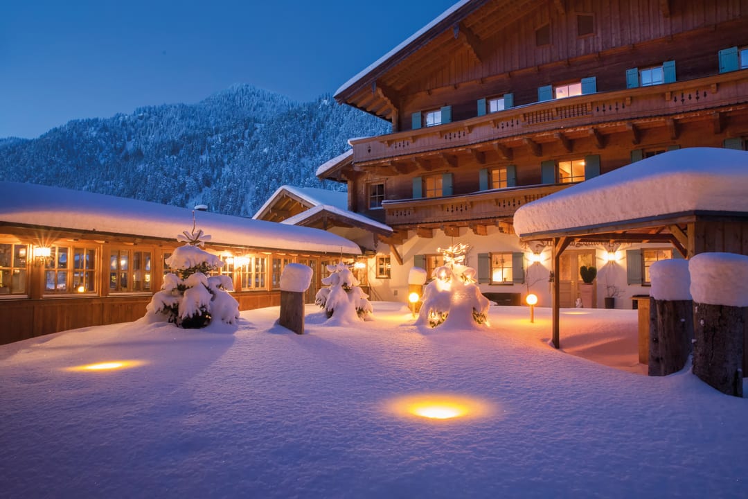 Außenansicht Waidringer Hof · 1. Tiroler Glückshotel