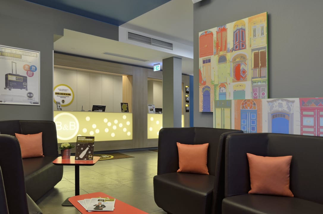 Lobby B&B Hotel Lübeck