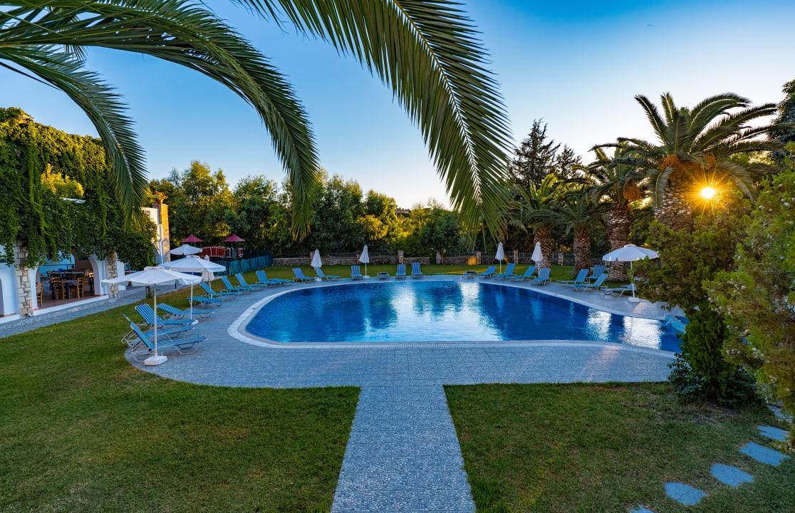 Pool Ekaterini Hotel