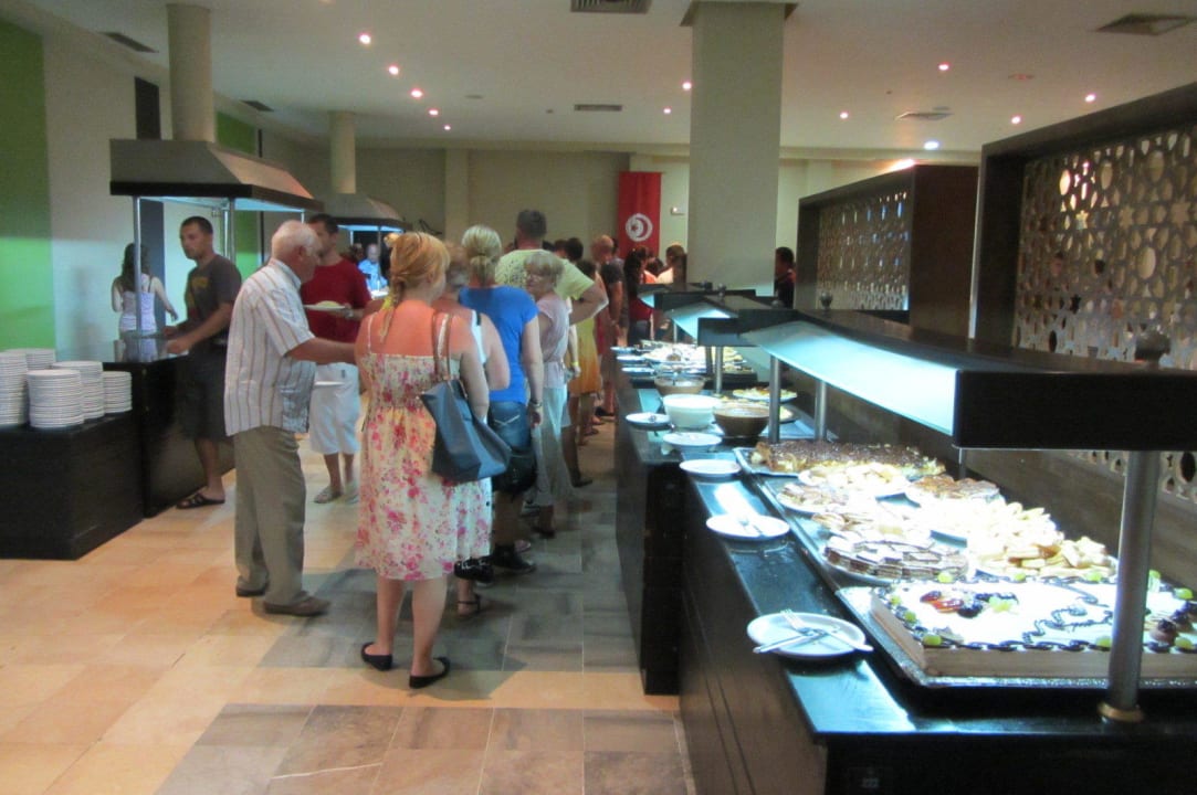 Schlange am Buffet Djerba Sun Beach Hotel & Spa