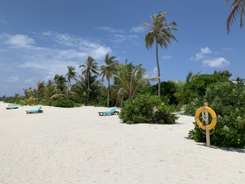 Strand Innahura Maldives Resort