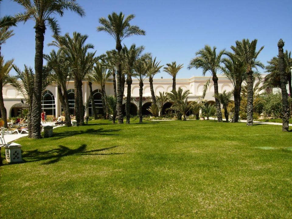 Blick auf das Hauptgebäude Zita Beach Resort