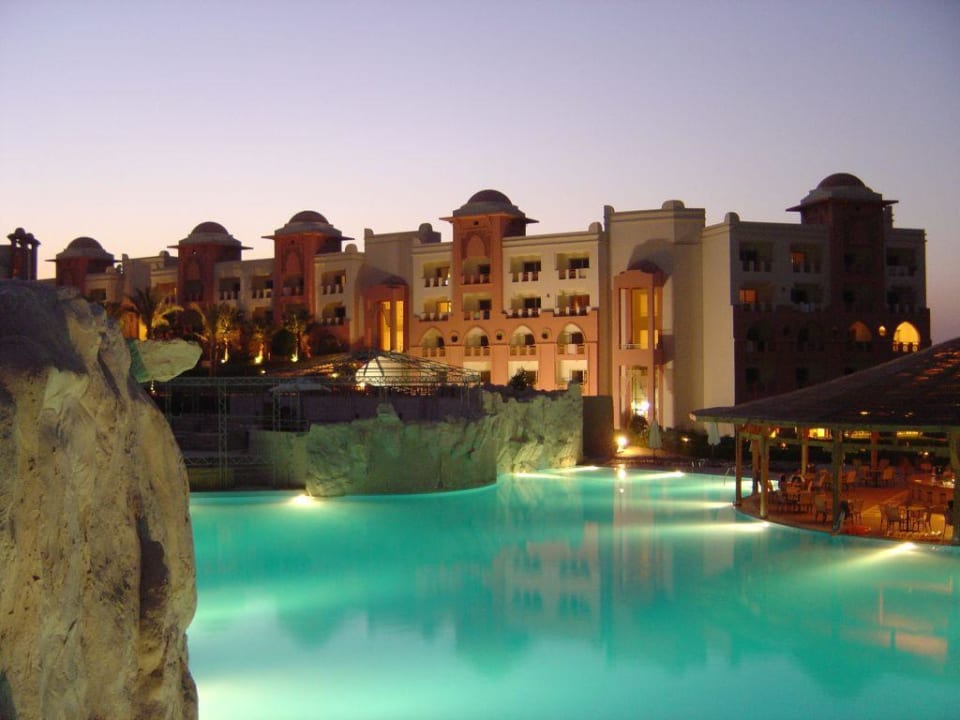 Pool Serenity Alpha Beach