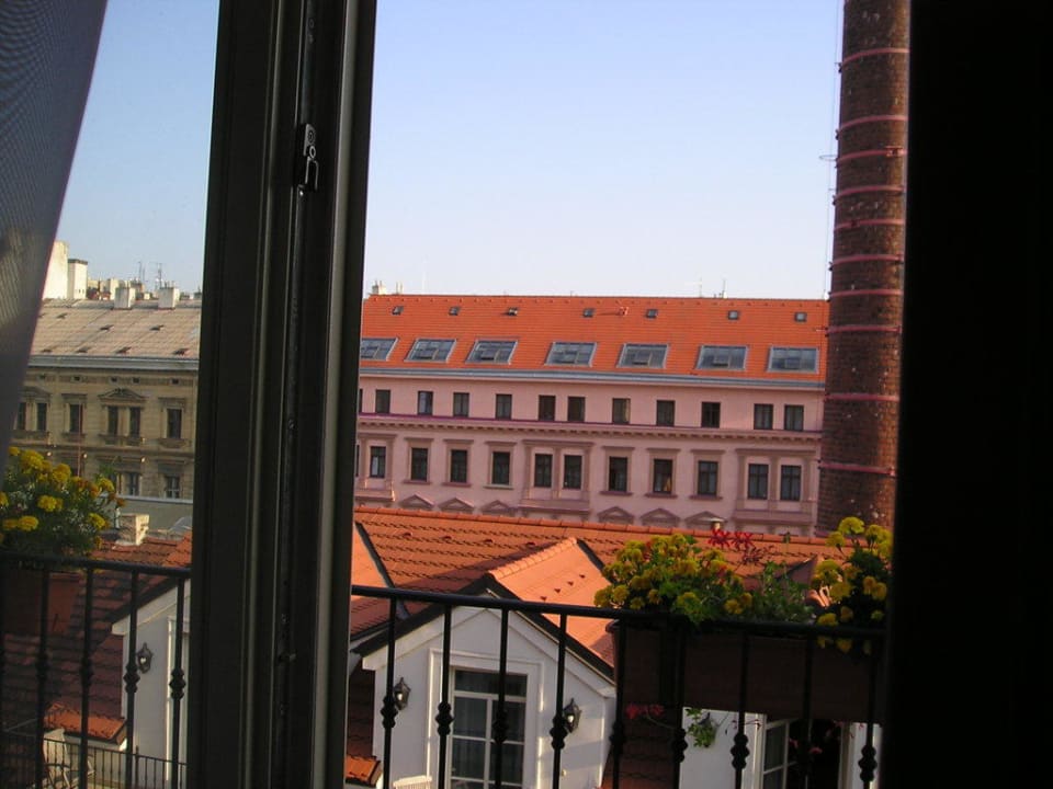 Vue depuis la chambre (côté jardin) Hotel Angelis