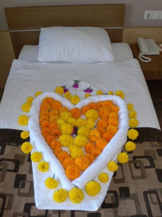 Blumenschmuck im Zimmer Sunis Kumköy Beach Resort Hotel & Spa
