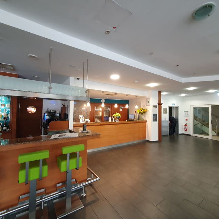 Lobby Essential by Dorint Hotel Köln-Junkersdorf