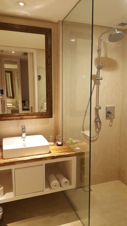 Zimmer Swiss-Belboutique Yogyakarta