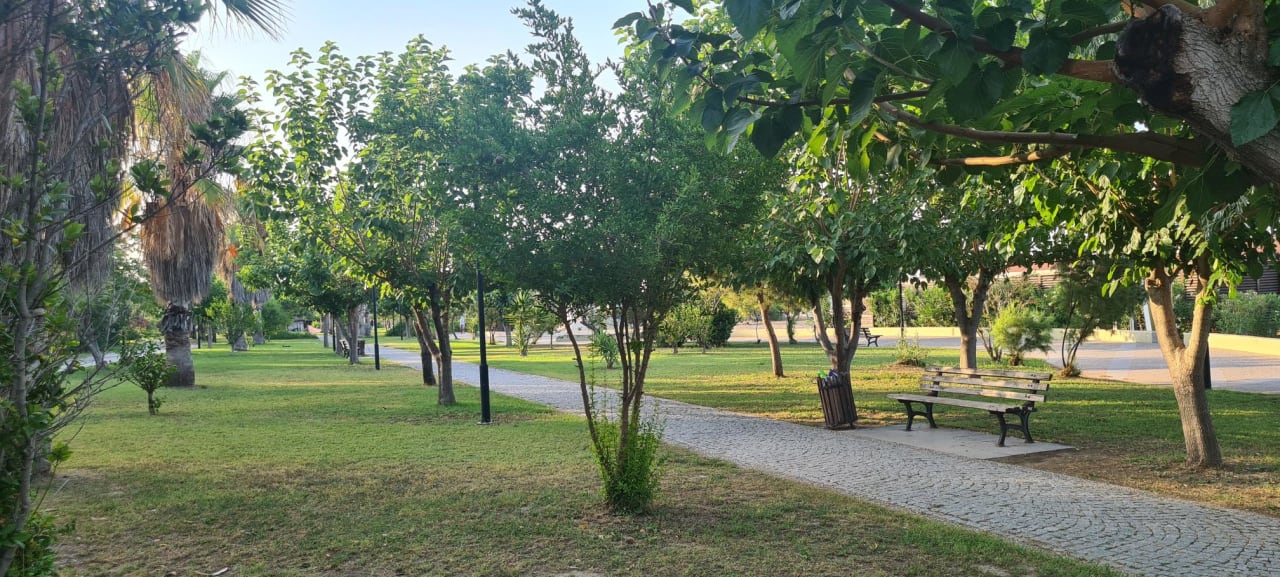 Gartenanlage Royal Taj Mahal Hotel