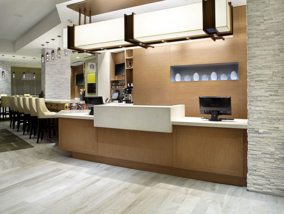 Lobby Hyatt Place Miami Airport-East