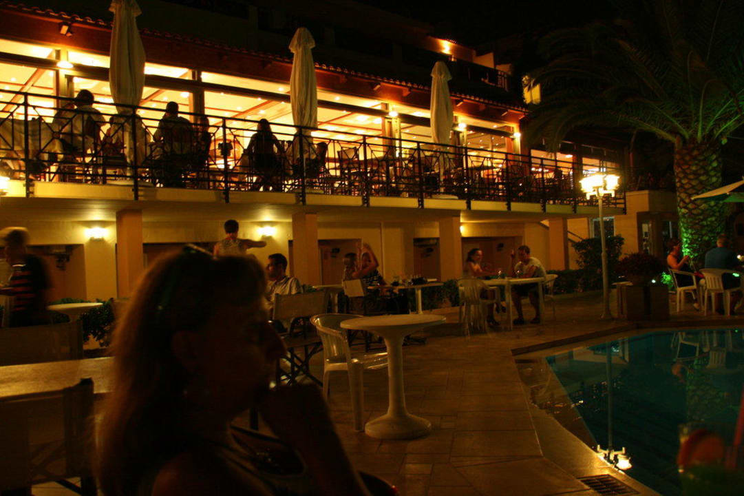 Abendstimmung Vantaris Luxury Beach Resort