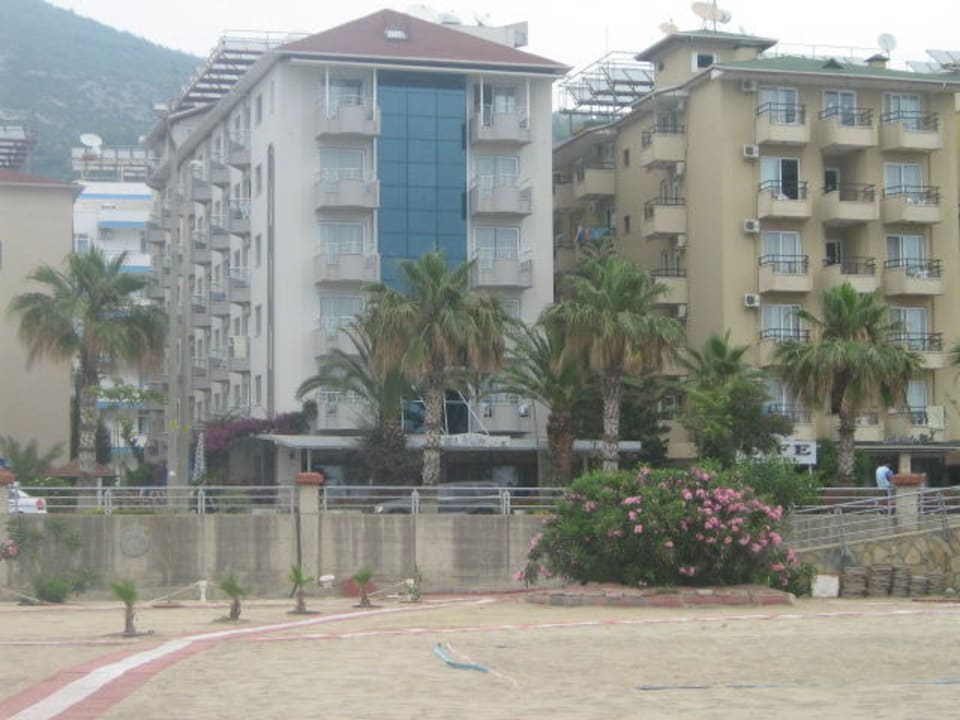 Vom Strand  Kleopatra Celine Hotel