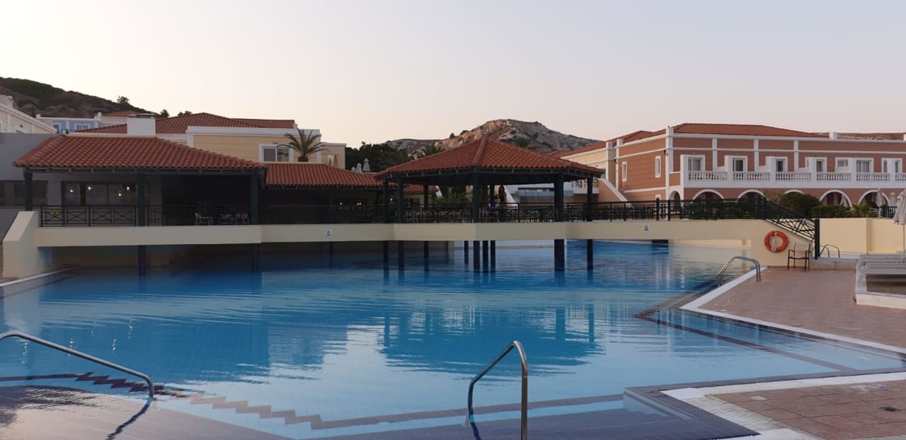 "Pool" Porto Bello Royal (Kardamena) • HolidayCheck (Kos Griechenland)
