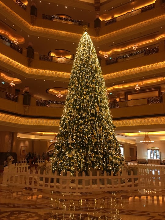 Weihnachten kann kommen Emirates Palace Mandarin Oriental