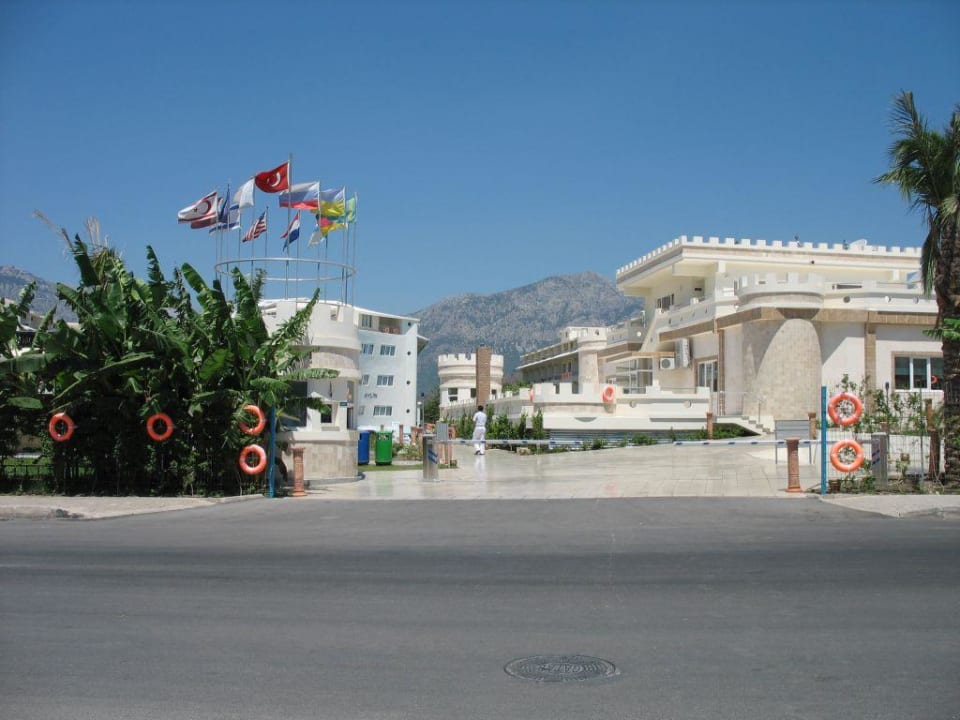 Hotel-Einfahrt Miarosa Kemer Beach