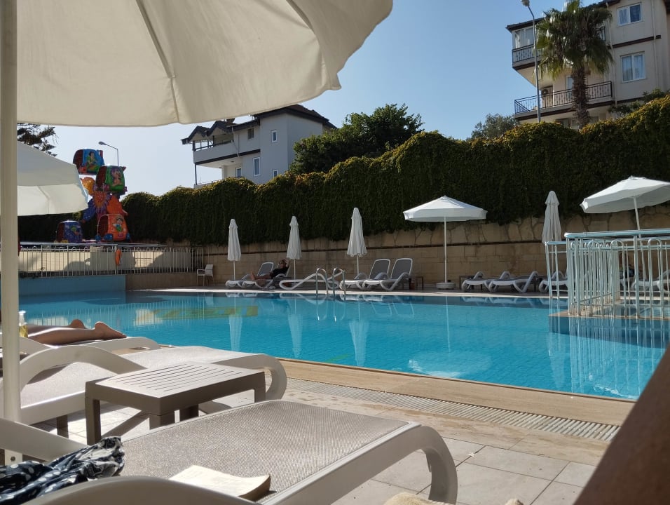 Pool Narcia Resort Side