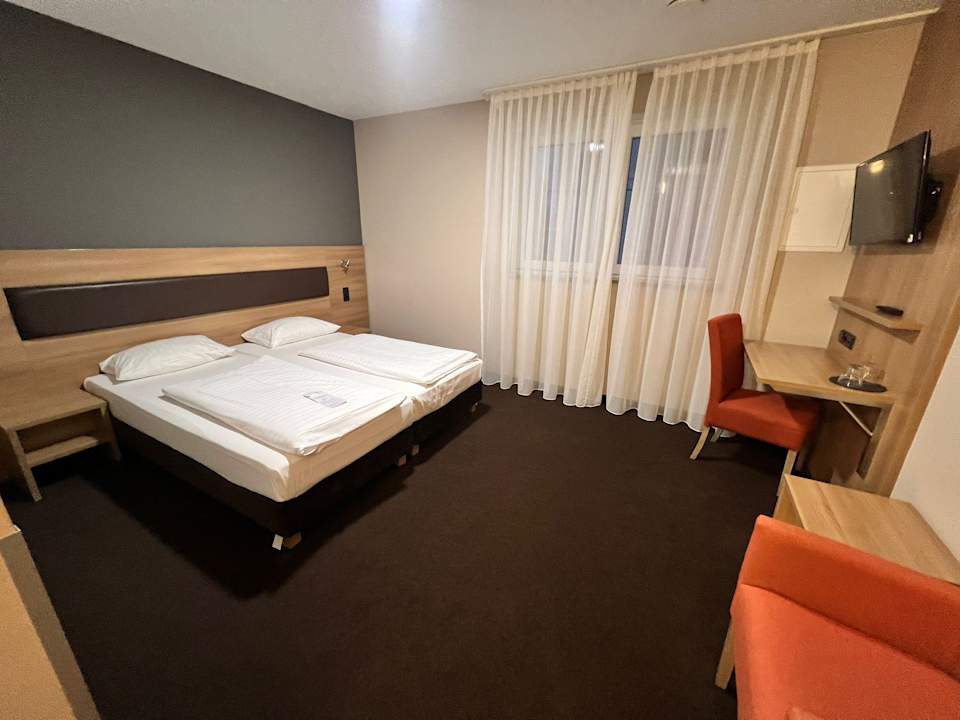 Zimmer Hotel Bruy