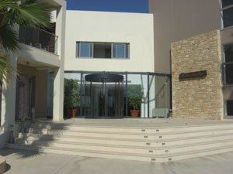 Eingang  Minos Mare Royal