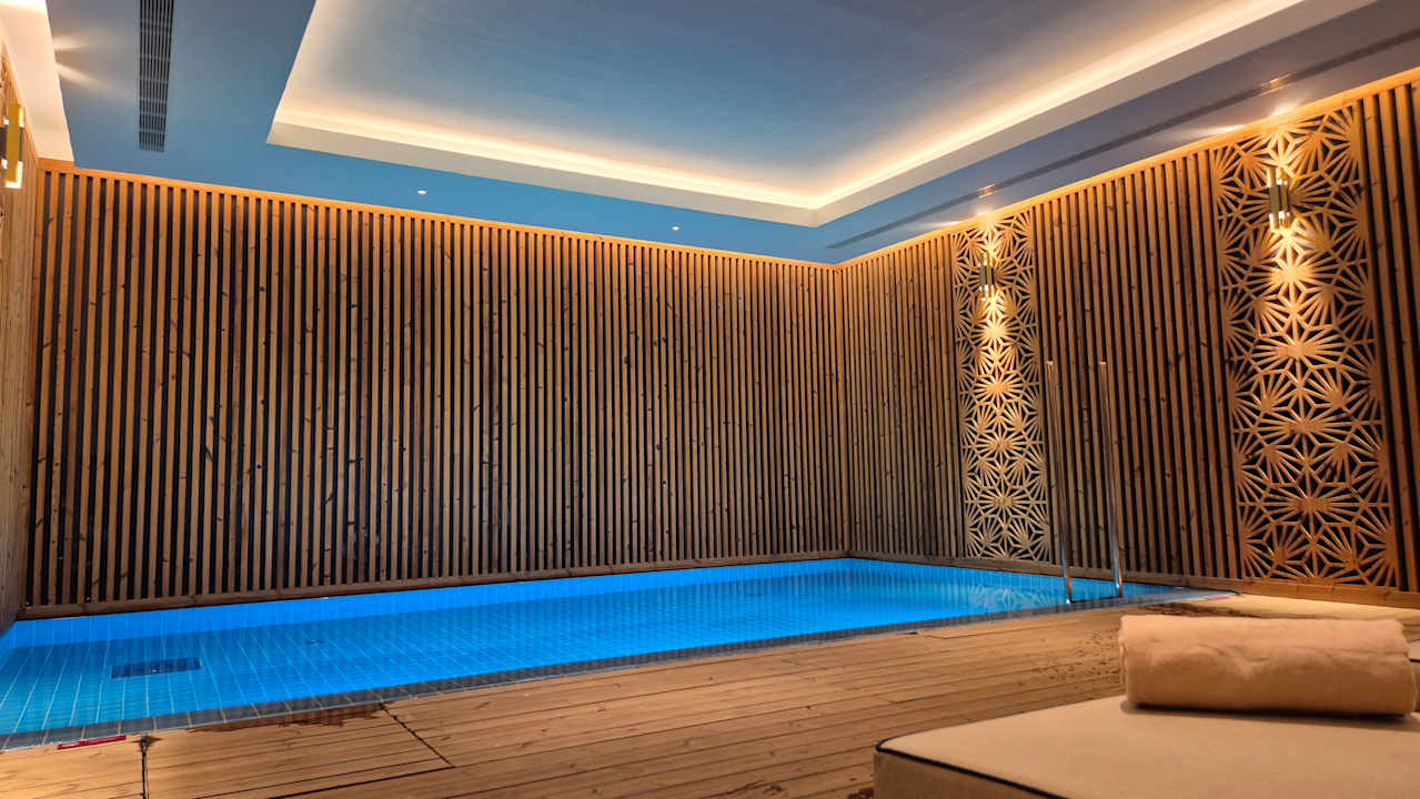 Pool Legacy Hotel Cascais, Curio Collection By Hilton