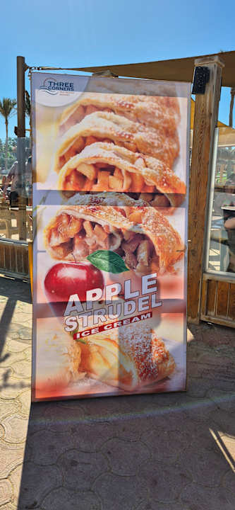 Gastro Three Corners Sea Beach Resort