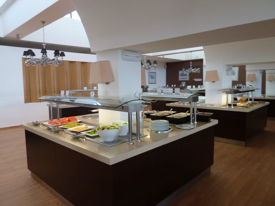 Frühstück TUI BLUE Oceanis Beach and Spa Resort