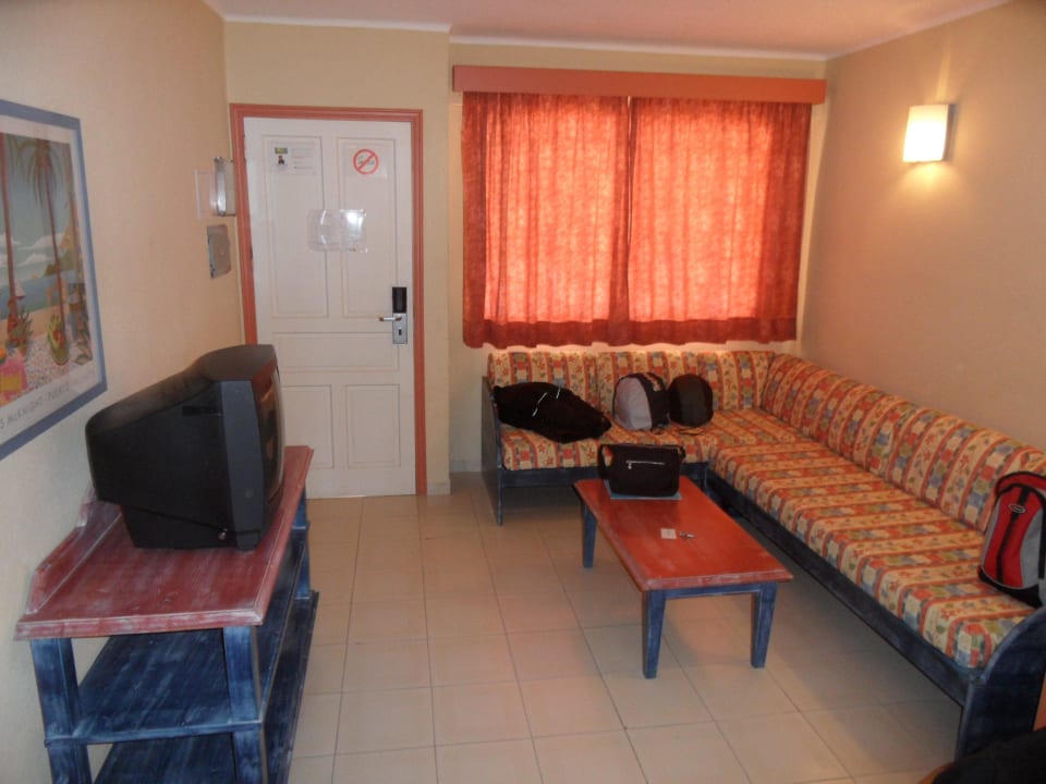 Wohnzimmer mit kleiner Küche HOVIMA Jardin Caleta