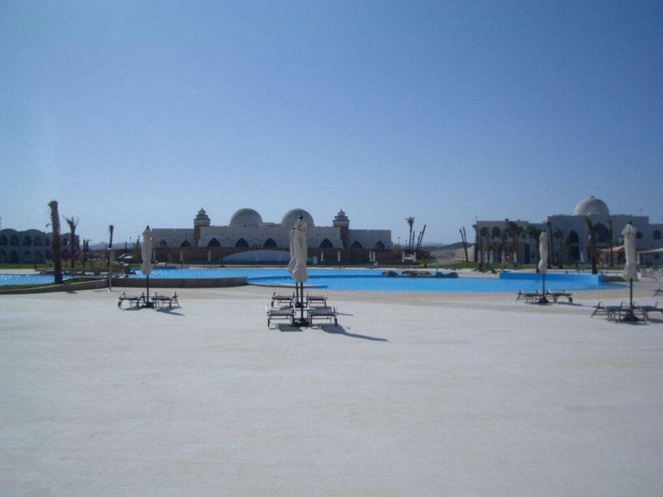 Poolanlage Hotel Gorgonia Beach Resort