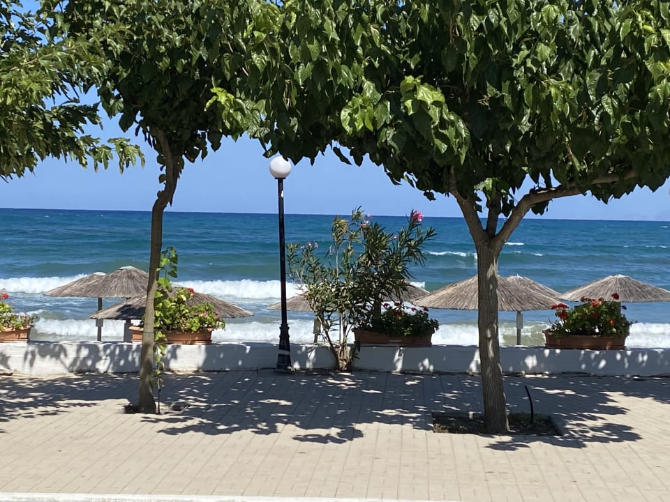 Strand Corissia Beach Hotel