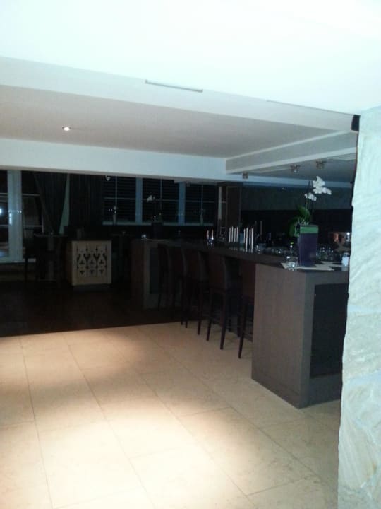 Blick in die Bar Alpina Alpendorf