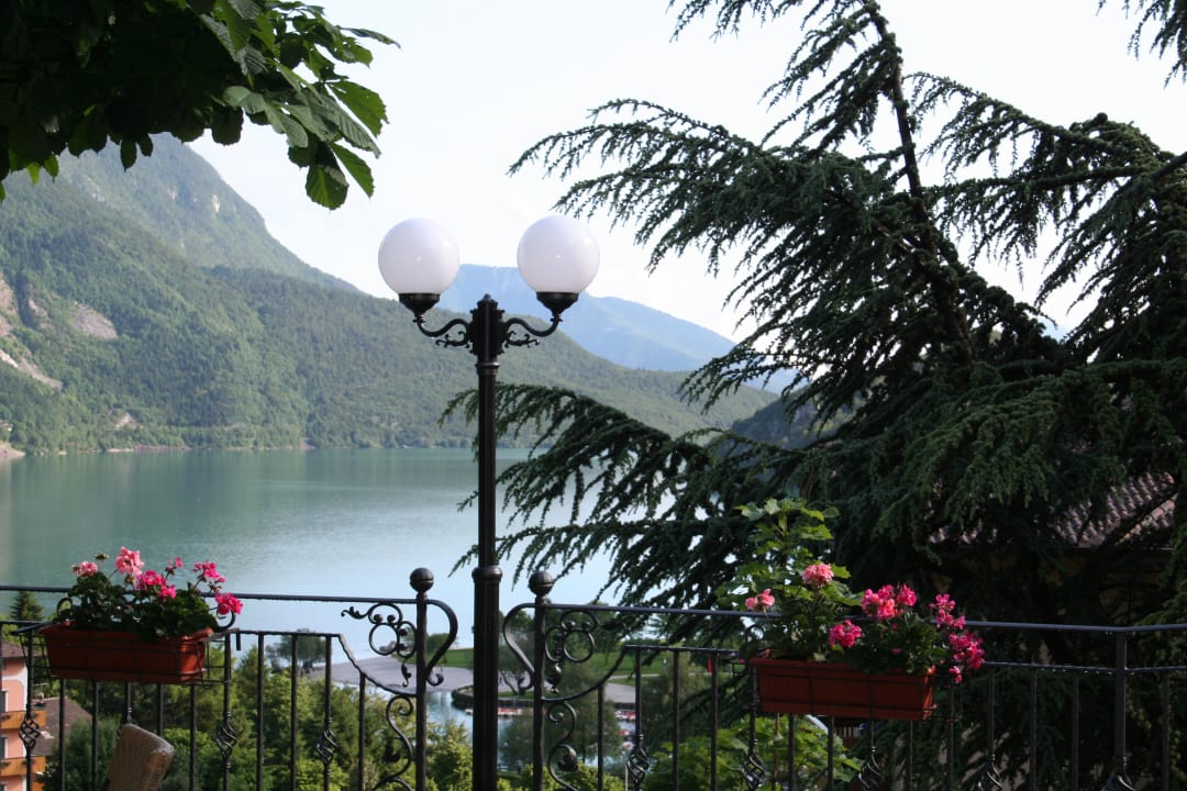 Vista da giardino Hotel Miralago
