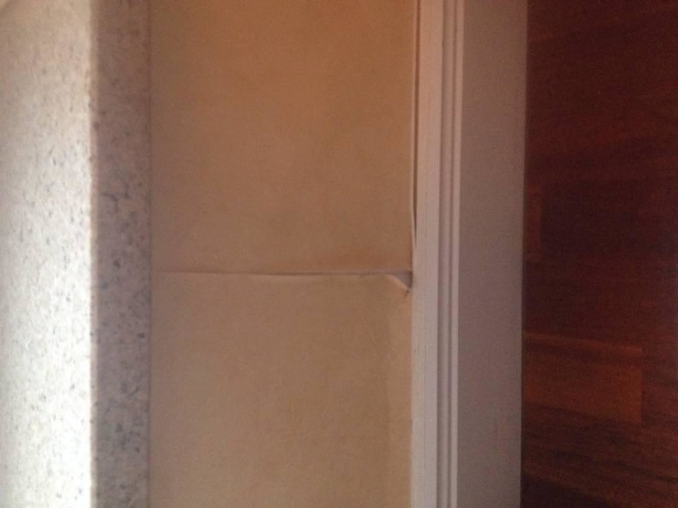 Wellige Tapete Hotel Vier Jahreszeiten Zingst