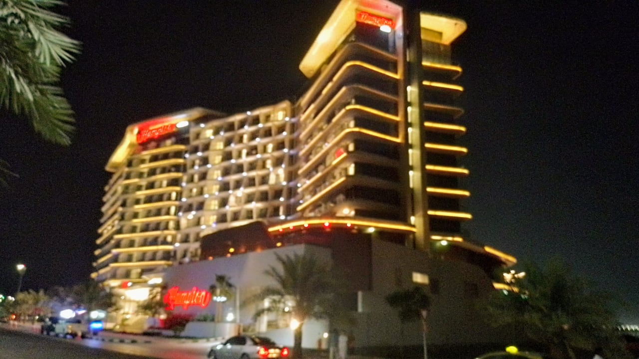 Außenansicht Hampton by Hilton Marjan Island