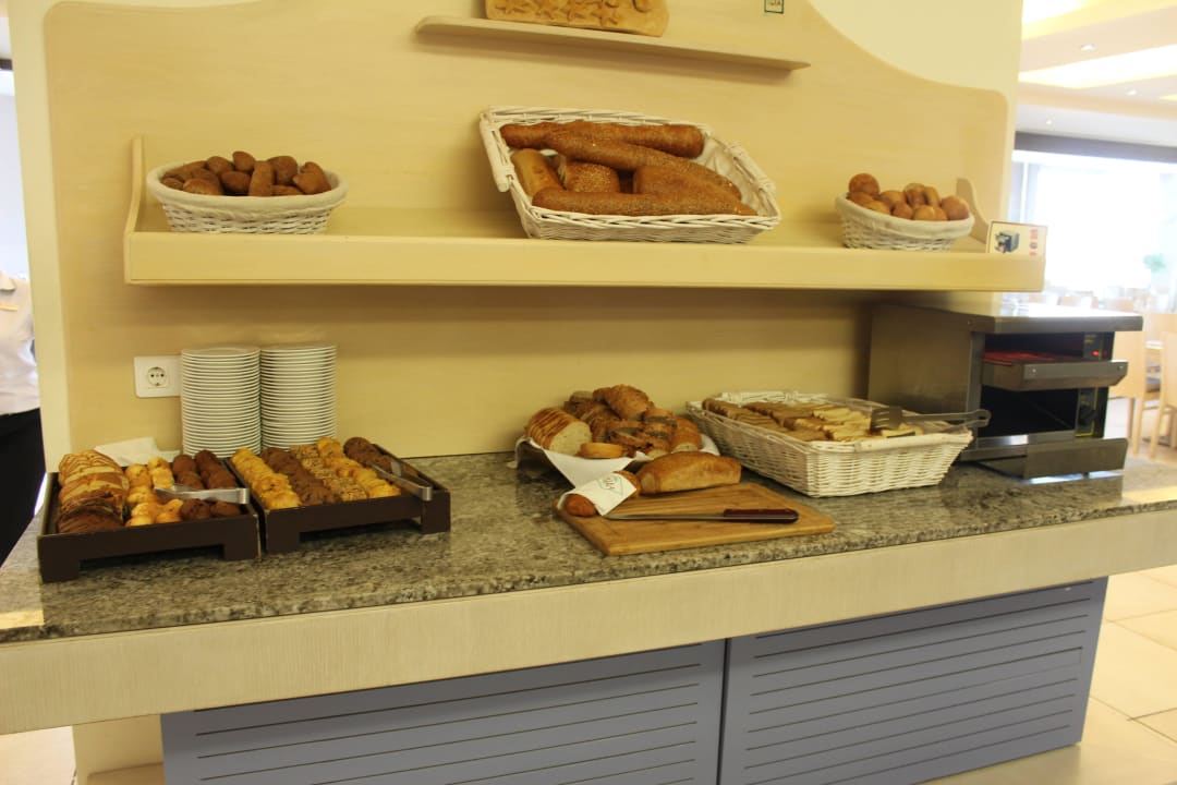- Alea Hotel & Suites