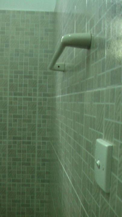 Handtuchablage + Lichtschalter Sakura Hana Gästehaus