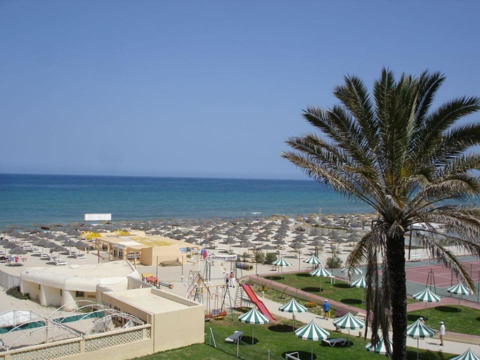 Widok z okna Hotel Marabout