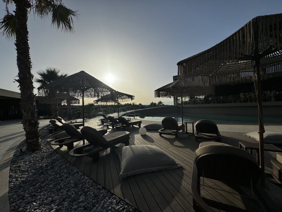 Pool Pnoe Breathing Life