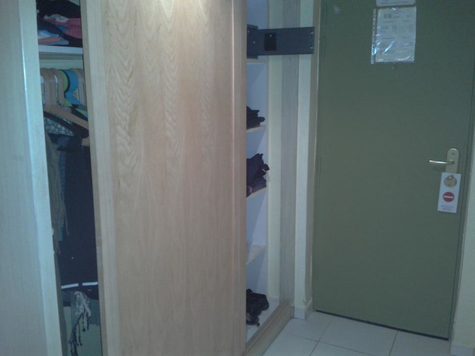 Kleiderkasten Ghazala Gardens