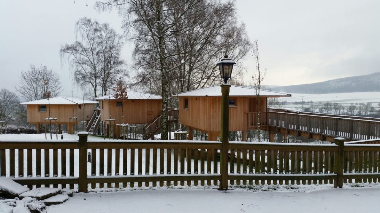 Außenansicht Baumhaushotel Aerzen