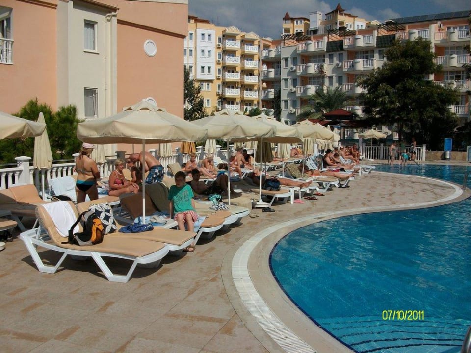 Am Pool Hotel Club Paradiso