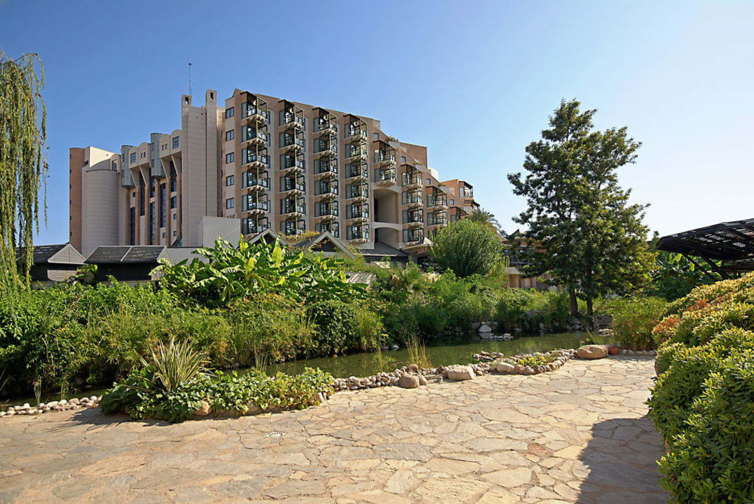 Hotel-Rückseite Limak Limra Hotel & Resort