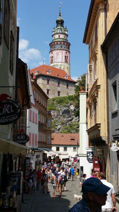 Blick zum Schloß  Hotel Zlatý Anděl