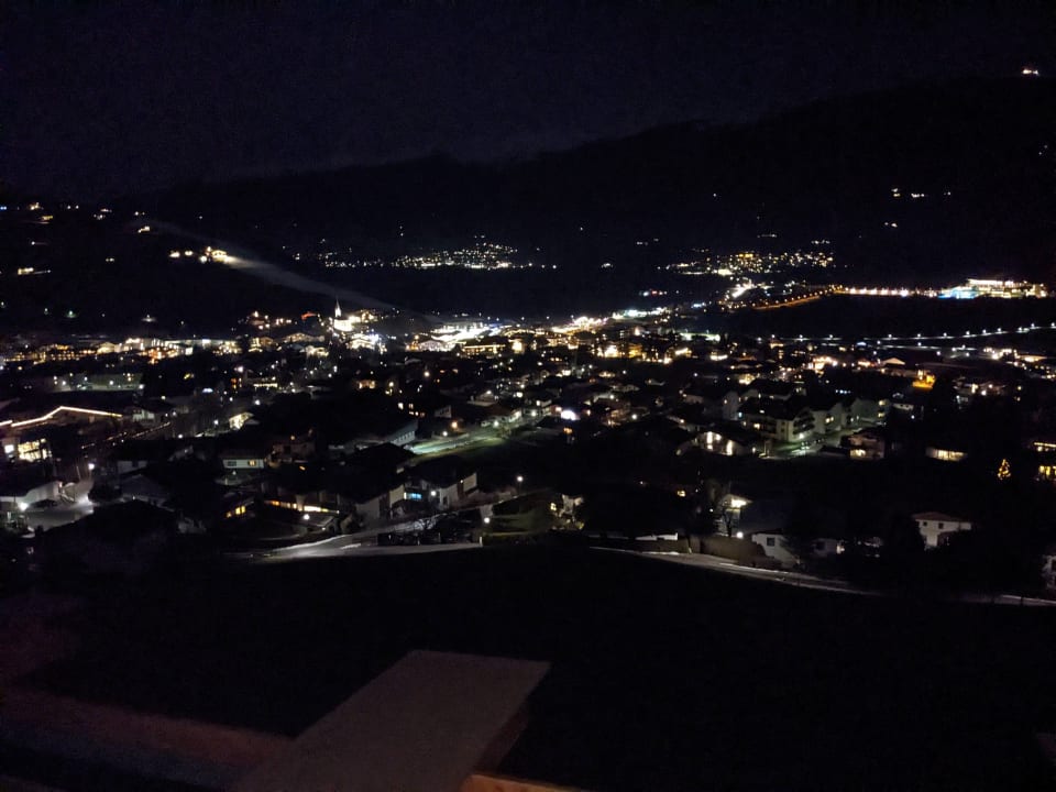 Ausblick Panorama Guggenbichl - Hotel Garni & Appartement