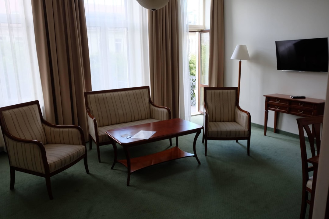 Sehr großes Zimmer Hotel Kaunas