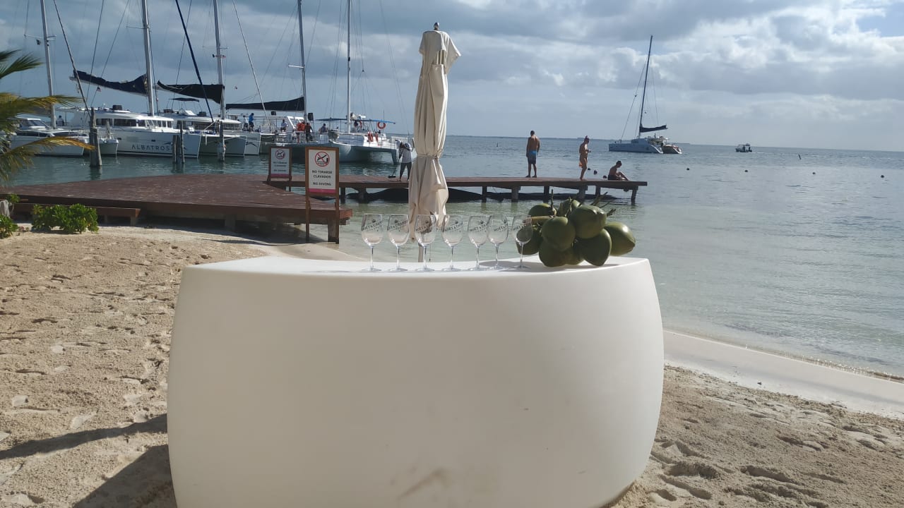 Strand Temptation Cancun Resort - Adults only