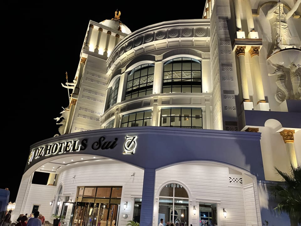 Außenansicht Oz Hotels Sui Resort