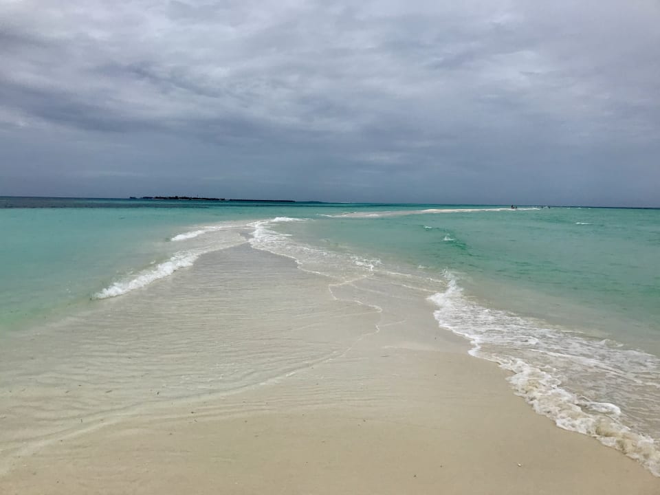 Strand Kuredu Island Resort & Spa