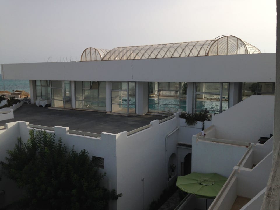 Piscine couverte The Orangers Beach Resort and Bungalows