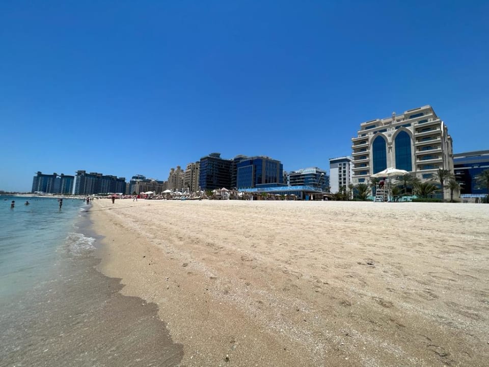 Strand voco Dubai The Palm by IHG