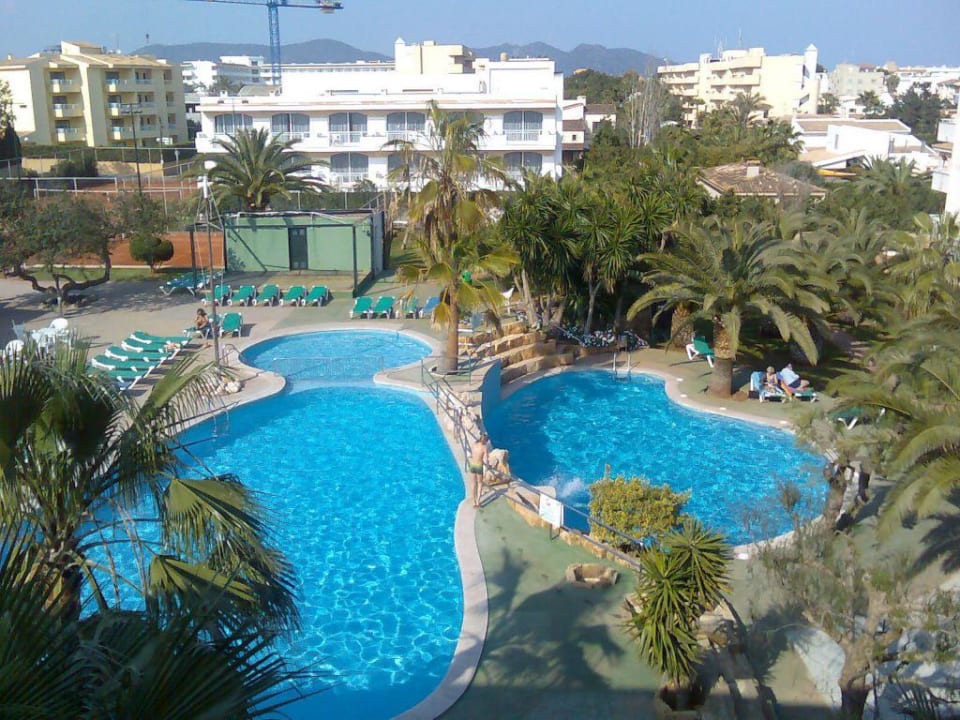 Pool und Gartenanlage Club Simó Hotel by Senator